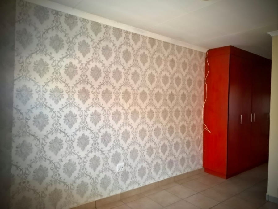 To Let 3 Bedroom Property for Rent in Waterval East North West